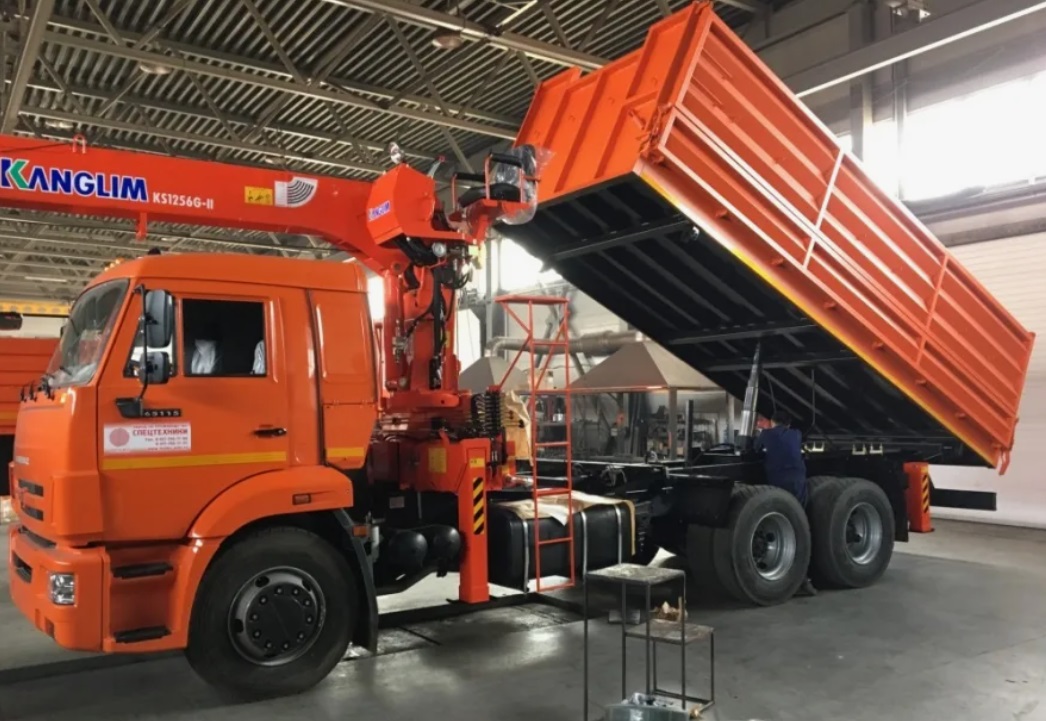 Самосвал камаз 65115  с КМУ Kanglim KS 1256 Gll